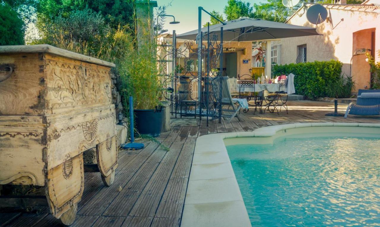 Le Jardin Des Selves Bed & Breakfast Драгинян Екстериор снимка
